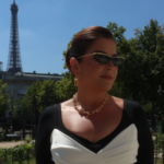 Ju Ferraz Desafia Fronteiras: Primeira Alta-Costura em Paris Eleva Influência e Estilo