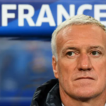 França aposta em renovação e experiência para buscar o tricampeonato mundial