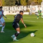 Futebol de Fim de Semana Exige Cuidados e Pode Aumentar Risco de Lesões, Alertam Especialistas